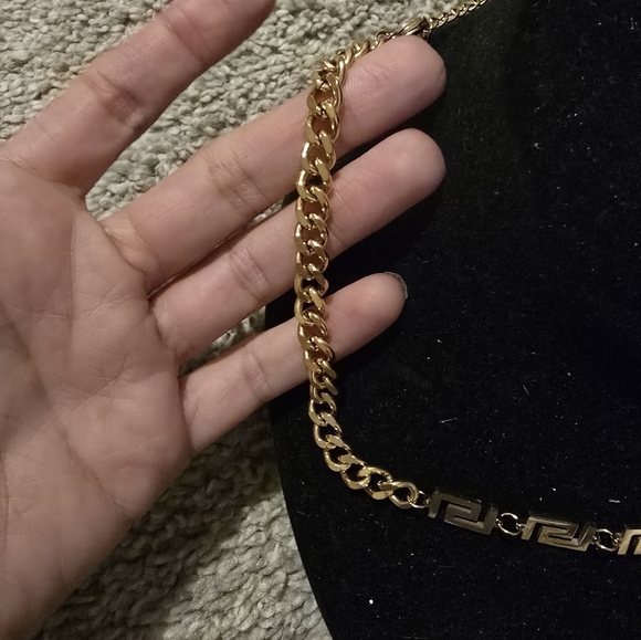 21kgp Dubai Jewelery- Elegant Gold Necklace - Picture 3 of 6